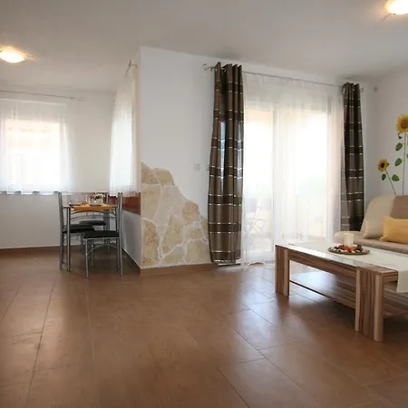 Apartment Lili Klimno